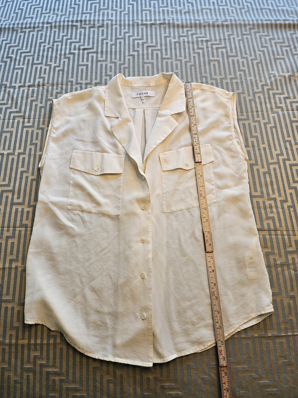 Frame 100% Silk Sleeveless Blouse in Soft Cream - Picture 3 of 5